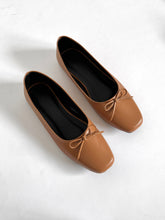 Load image into Gallery viewer, The Tali Shoes Caramel
