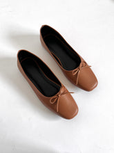 Load image into Gallery viewer, The Tali Shoes Tan
