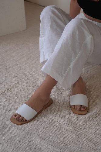 The Hana Sandal White - KEES COLLECTION