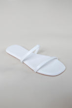 Load image into Gallery viewer, The Lani Flats White - KEES COLLECTION
