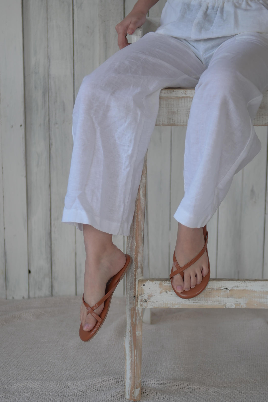 The Cona Flats Tan - KEES COLLECTION