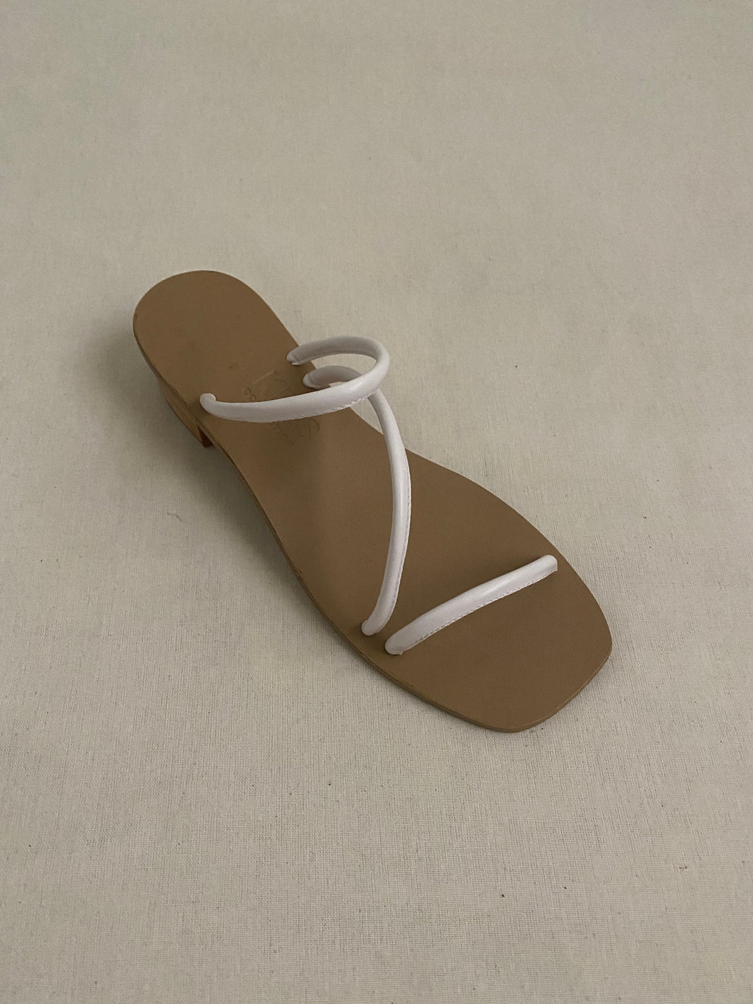 The Zora Heels White - KEES COLLECTION