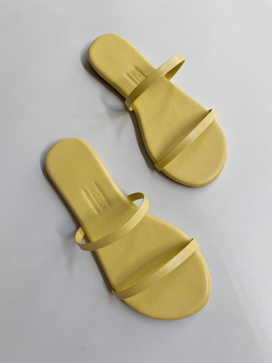 The Lani Flats Lemon - Limited Time Collection - KEES COLLECTION